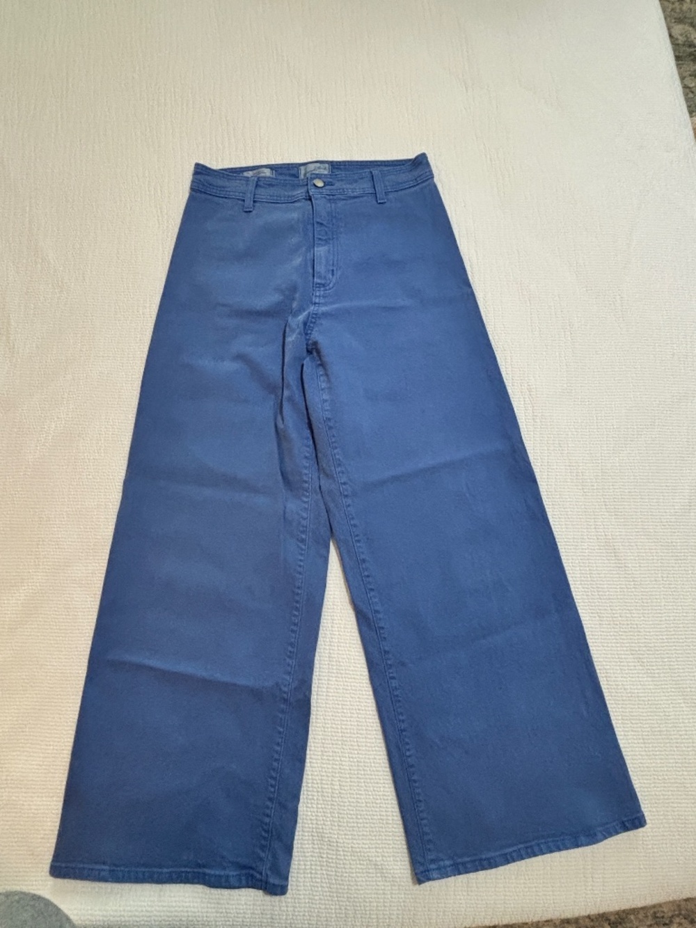 Universal Thread Blue High Rise Wide Leg Jeans Size 8